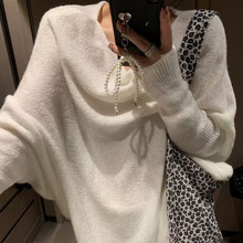 慵懒风燕尾一字领蝙蝠袖针织衫毛衣女25秋冬新款精仿羊毛长袖上衣