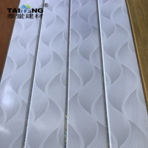 Tablero de revestimiento de PVC, techo de pulido blanco, fuelle de plástico, placa de acero de plástico, decoración de la escuela de apartamentos, revestimiento de pared, fuelle de PVC