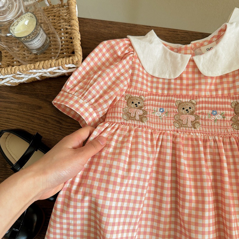 Xianning siete ropa para niños 25 nuevos vestidos para niñas Xia Yang Qi niña versión coreana del bordado a cuadros para niños mangas abullonadas