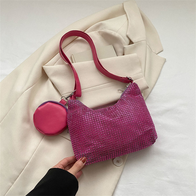 Bolso de mujer de diamantes de imitación texturizado de moda 2023 Verano nuevo bolso pequeño cuadrado Personalidad incrustada en diamantes ins bolso de hombro portátil casual