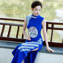 演出旗袍2025年新款舞台走秀演出服绣改良款复古优雅长款形体旗袍