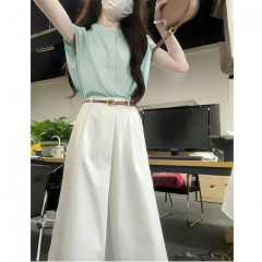 女性用の新しい夏のスーツ、甘くて多用途、小さなフライングスリーブ、ラウンドネックシャツ、ファッショナブルなハイウエストスカート、2点セット