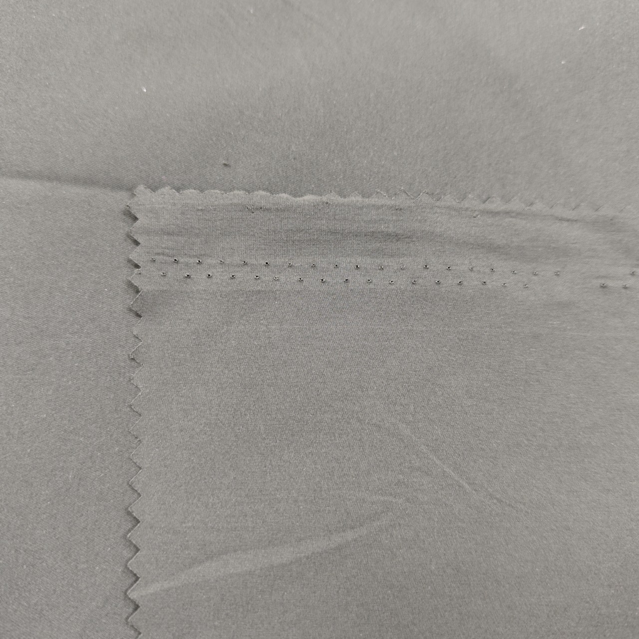 多 F 春亚纺 全涤搭扣布面料 魔术贴布料 现货黑色经编抓毛绒布