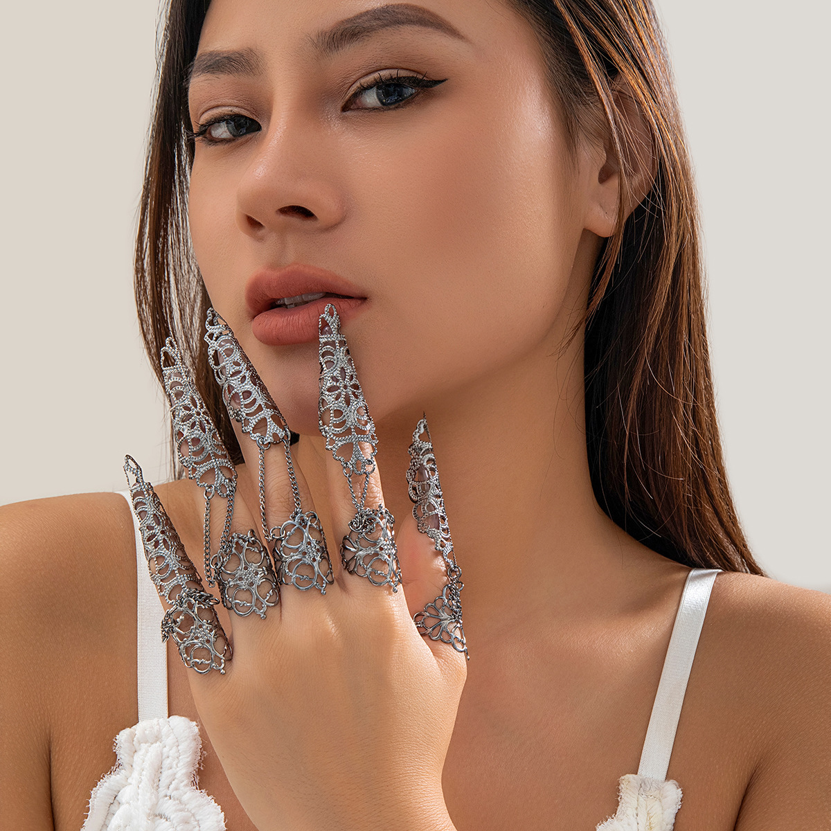 Bracelet chaîne à griffes de doigt Punk, anneaux de pointe d'ongle, motif creux, griffes de doigt de reine ancienne pour femmes et filles, Halloween Cosplay_voghion.com