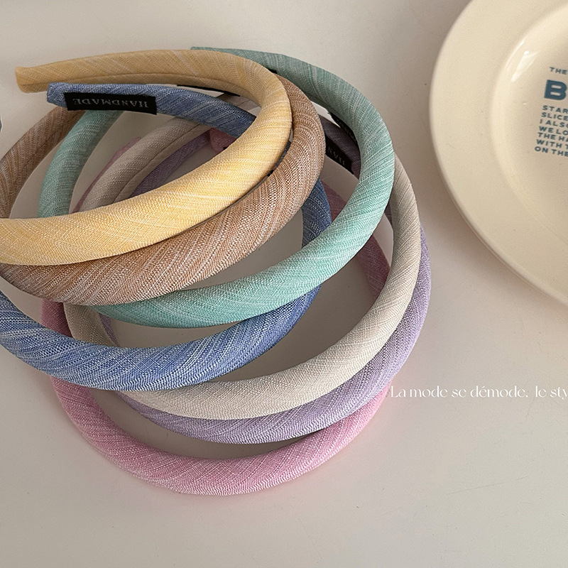 Women's Simple Style Solid Color Cloth Hair Band display picture 1
