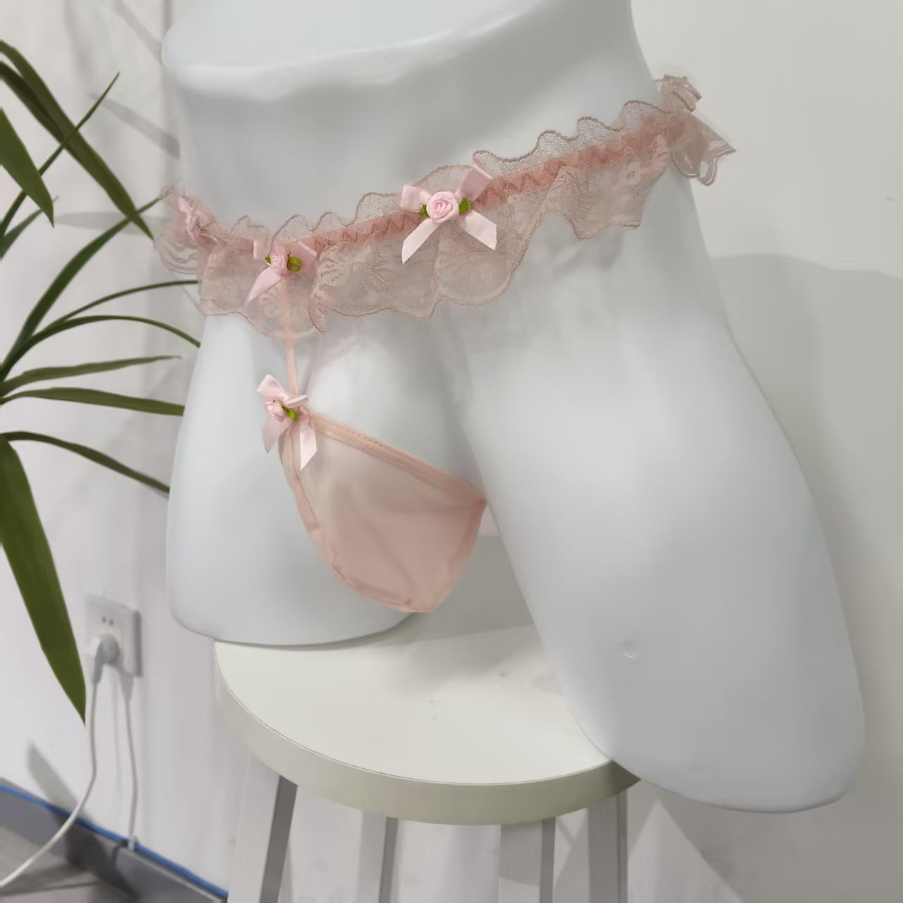 Perizoma uomo rosa con pizzo intimo sexy trasparente a stringa_voghion.com