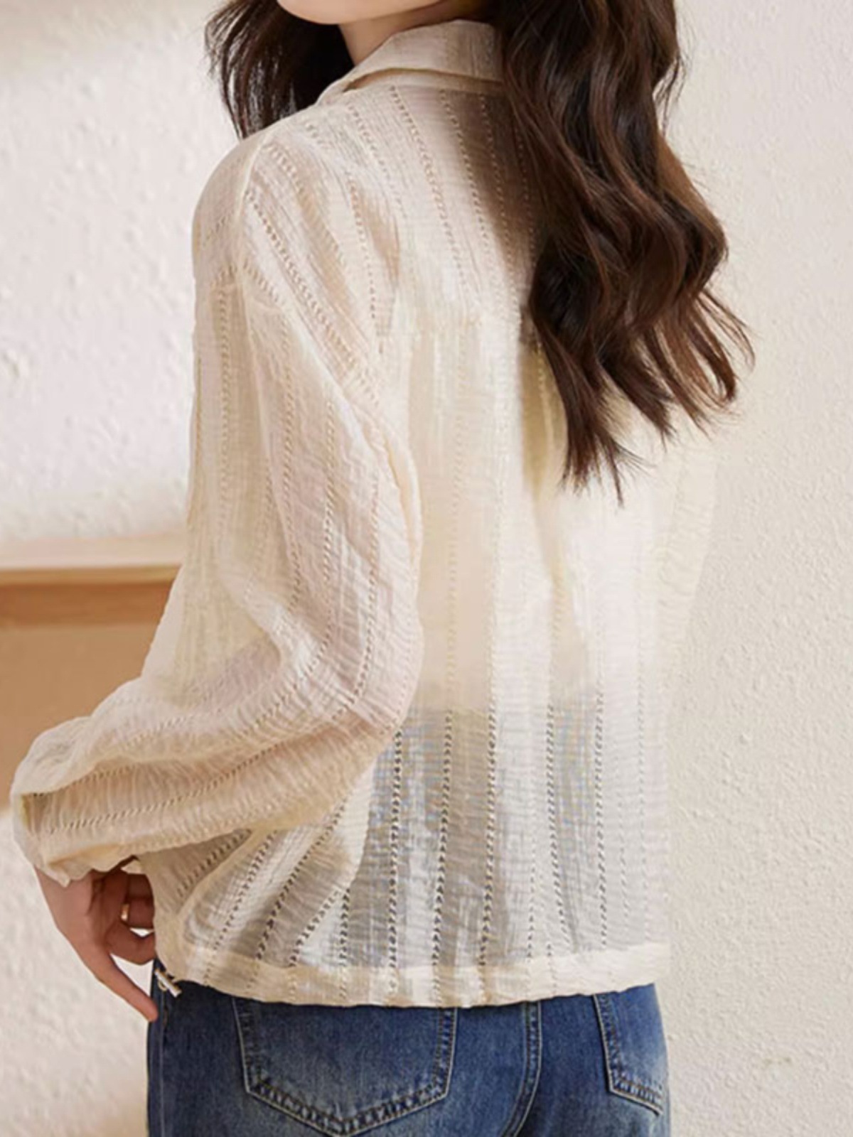 Áo khoác chống nắng nữ dáng dài tay dài xếp ly nhẹ — Màu xanh lá