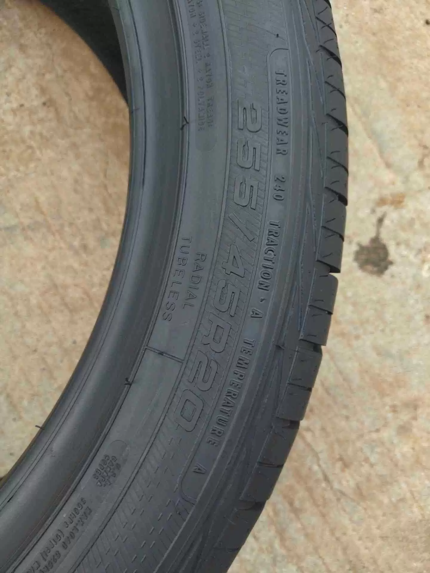 Б/у шина Goodyear 255/45R20 EXCELLENCE 101W AO Audi Rolls-Royce Ghost