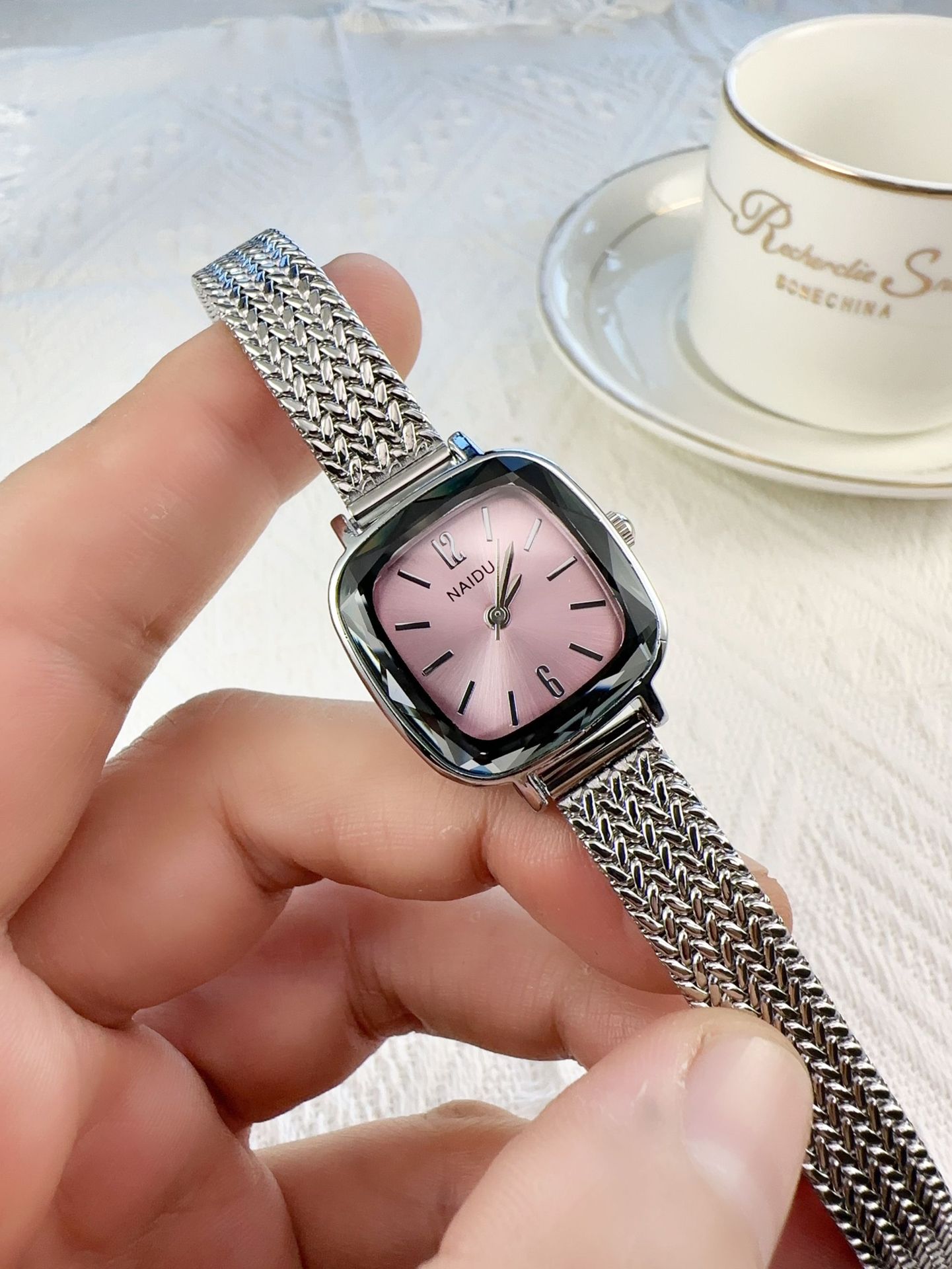 35g Weight Ordinary Glass Mirror Material Imitation Leather Strap Material Watch Classification Pointer Display Type Folding Buckle Buckle Style Square Dial Shape Casual, Daily Occasion Quartz Movement Solid Color Pattern Women's Gender Classic Style Style Classic Style Solid Color Folding Buckle Quartz Watch Women's Watches 1