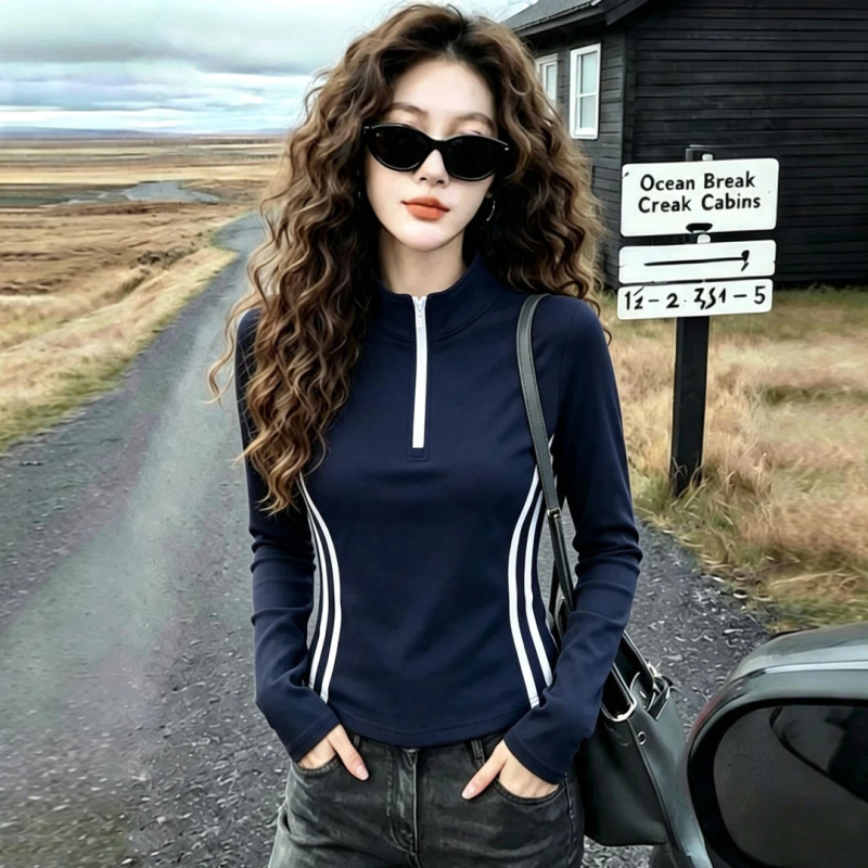Plus-size women's striped half-turtleneck zip-up long-sleeve T-shirt, 2026 autumn new collection, slim-fit, flattering, and versatile top Plus-size women's striped half-turtleneck zip-up long-sleeve T-shirt, 2026 autumn new collection, slim-fit, flattering, and versatile top