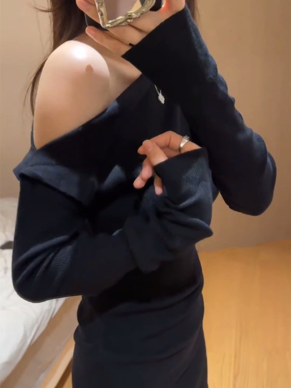 高级感黑色内搭打底气质修身显瘦露肩包臀连衣裙子女2025秋冬新款|undefined