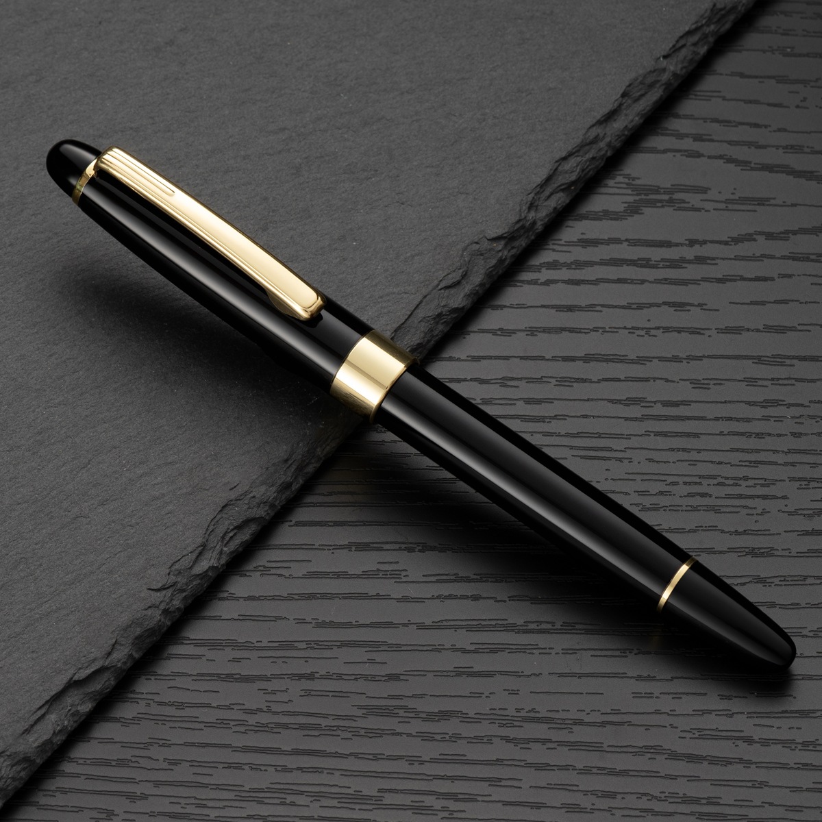 Fabricante spot al por mayor metal 26 bolígrafo de punta brillante caligrafía caligrafía pluma estilográfica de tinta impresión de regalo LOGO