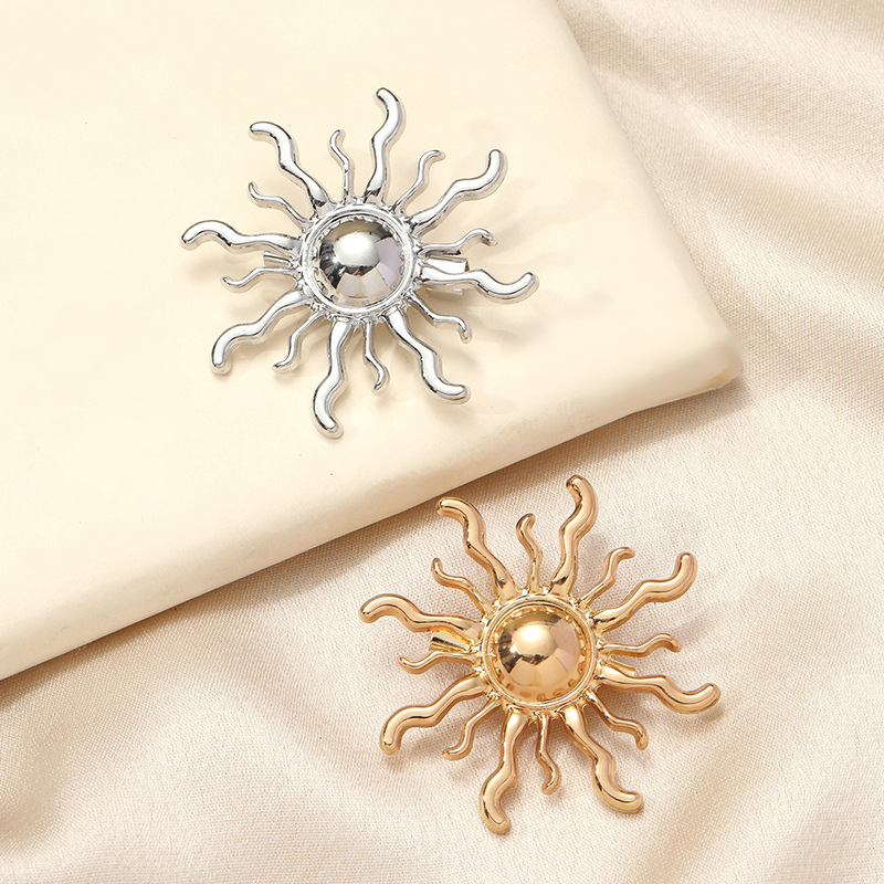 New Exquisite High-grade Alloy Glossy Sun Brooch Niche Design Women's Suit Cardigan Corsage Jewelry Pin