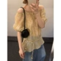 不规则显瘦印花泡泡袖小衫