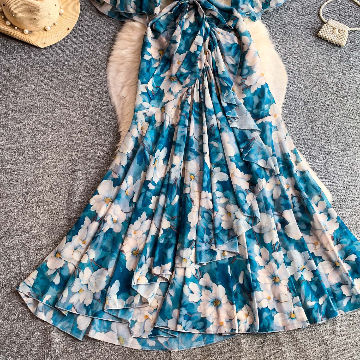 French Style Bell Sleeve V Neck Printed Long Dress for Women Elegant Sophisticated Summer Dress_ecoleips.com