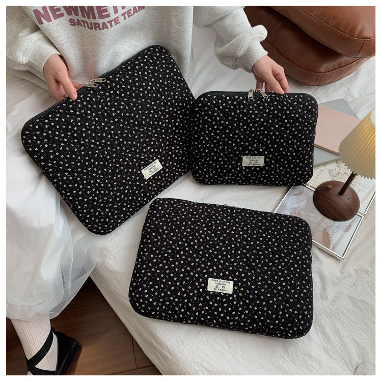 Korean Quilted Floral Storage Bag 13inch Laptop Bag Anti-drop Tablet 11-inch iPad Protective Sleeve Korean Quilted Floral Storage Bag 13inch Laptop Bag Anti-drop Tablet 11-inch iPad Protective Sleeve