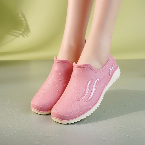Women's Summer Slip-Resistant, Durable, Comfortable Thick-Soled Short-Tube Waterproof Rain Boots for Kitchen Work and Outdoor Wear