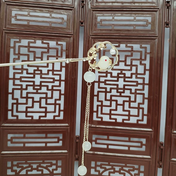 F0621 Jade Rabbit Fan Hairpin