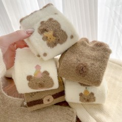 冬季澳絨襪子女秋冬新款日系卡皮巴拉插畫可愛加厚加絨睡眠地板襪