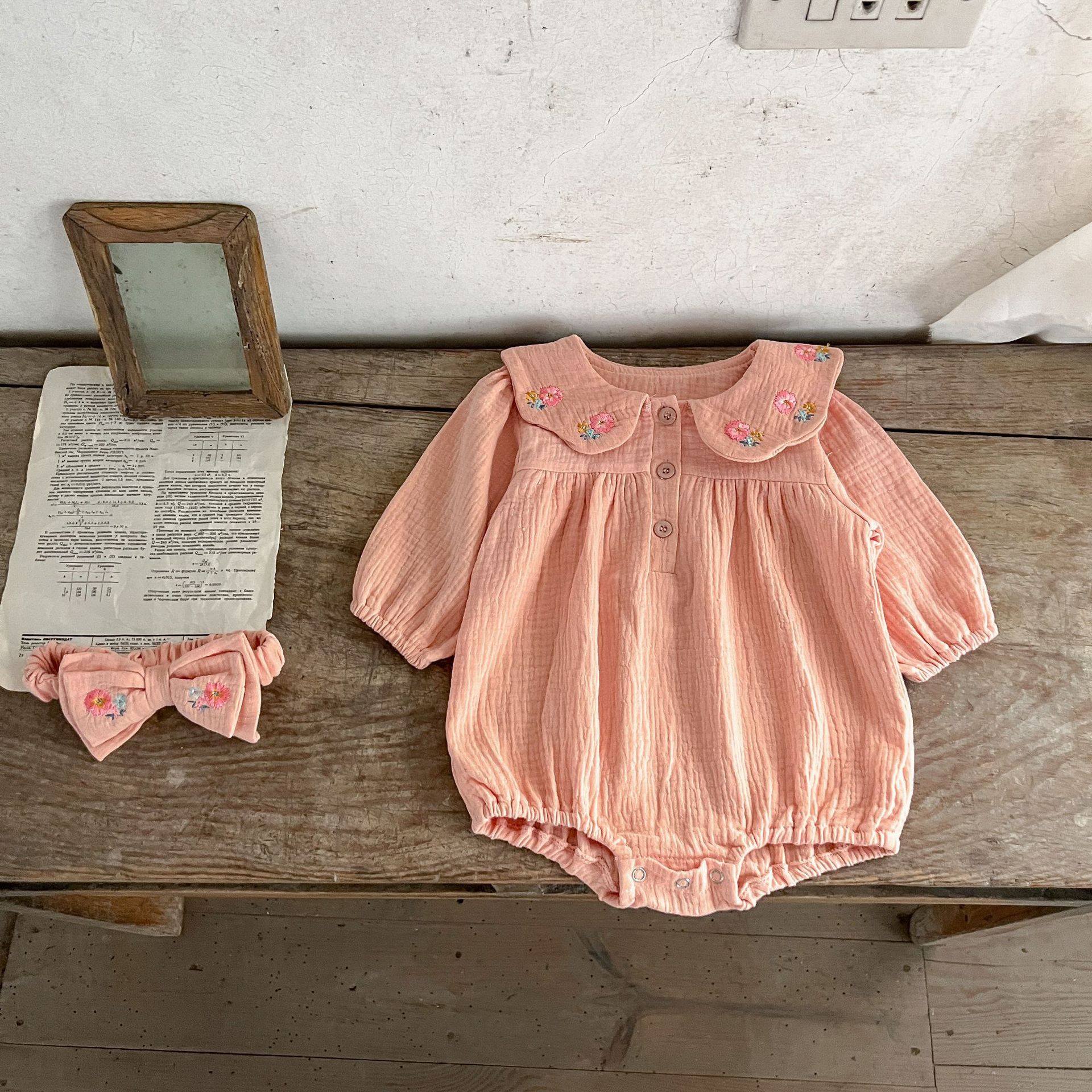 INS estilo coreano niñas bebé algodón de doble capa gasa mono mameluco flor bordado solapa mameluco con pañuelo en la cabeza