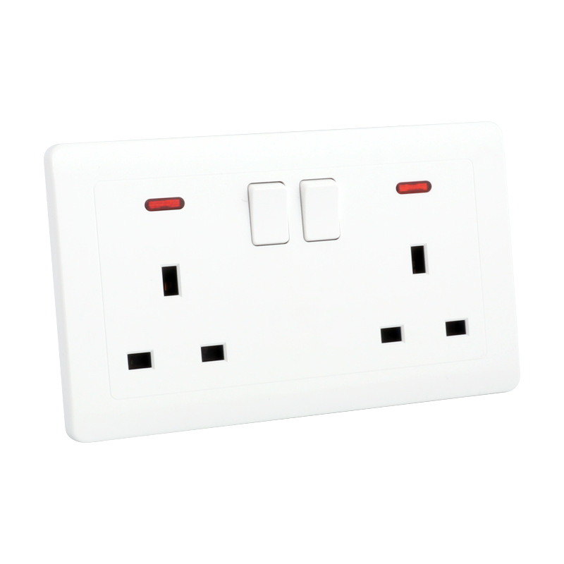 Producción de paneles de enchufe ocultos de pared estándar europeo estándar americano estándar británico 13A image 27