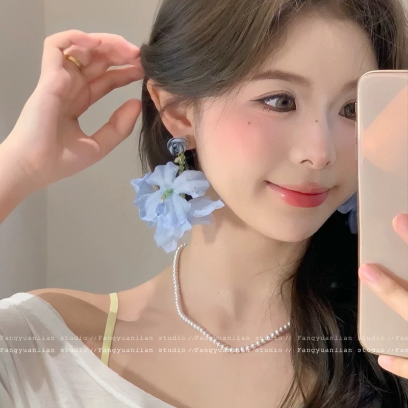 Pendientes de flores de sol de paja de estilo vacacional Pendientes de primavera y verano para mujer