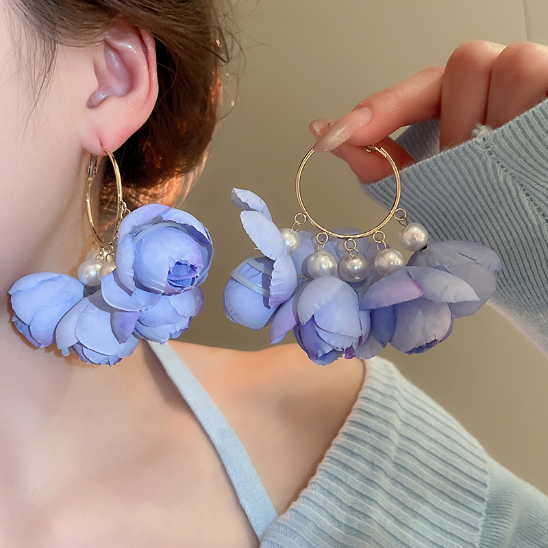 Pendientes de malla de pétalo de dopamina Pendientes de estilo de vacaciones junto al mar de estilo nuevo estilo caliente Pendientes de temperamento exagerado de todo fósforo al por mayor