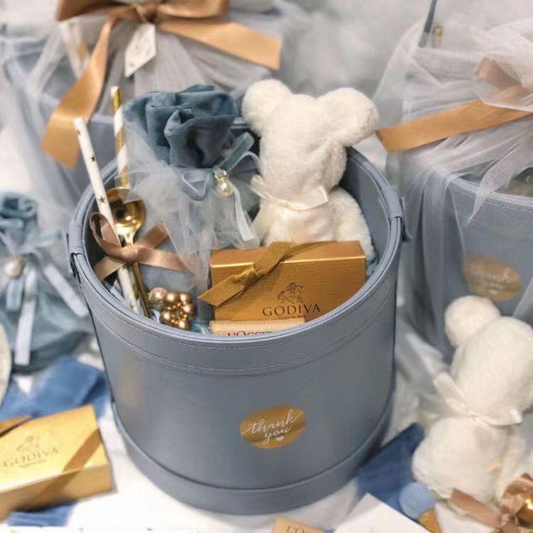 Caja de regalo complementaria, cubo para abrazos, cubo de cuero, caja de flores, caja de regalo redonda, cubo de arreglo floral coreano, caja de regalo de ramo de rosas del Día de San Valentín chino