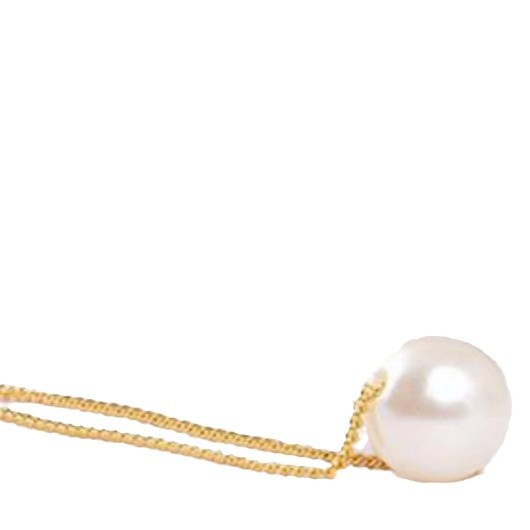 Elegant necklace from pearl