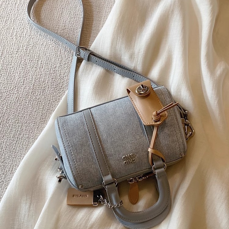 Nanfeng Chio2nd Platinum Blue Sea Pillow Bag Women's 2024 New Versatile Handbag Shoulder Crossbody Bag_voghion.com