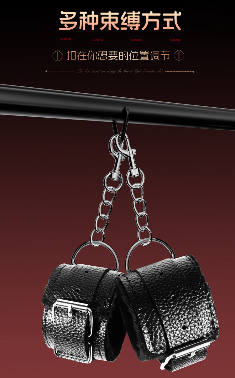 SM Bondage Restraint Set with Handcuffs, Ankle Cuffs and Collar in Black — detail image 10