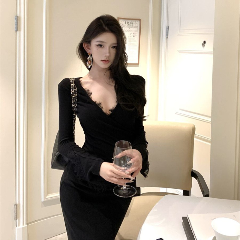 French V Neck Elegant Slim Waist Inner Black Dress Women's Autum 2025 New Hip-Hugging Fishtail Skirt French V Neck Elegant Slim Waist Inner Black Dress Women's Autum 2025 New Hip-Hugging Fishtail Skirt