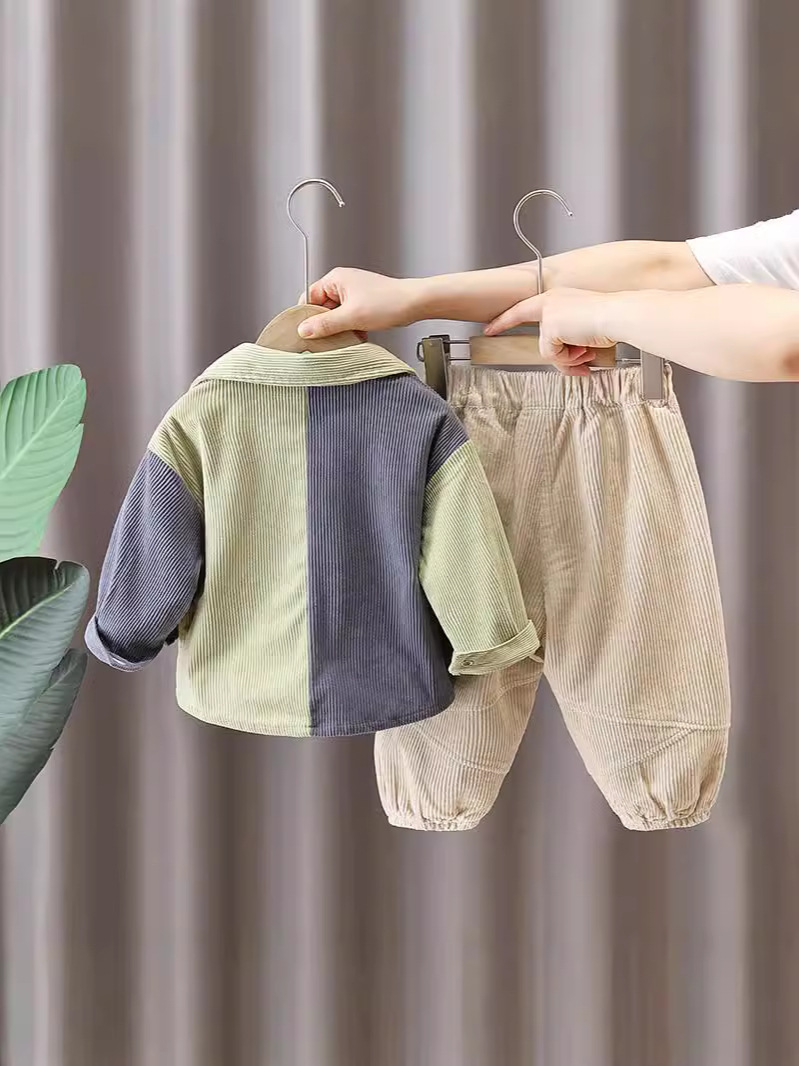 6161 traje de otoño para niños 2025 nuevo estilo fresco y guapo camisa coreana para niños chaqueta traje de primavera y otoño para bebés de tres piezas