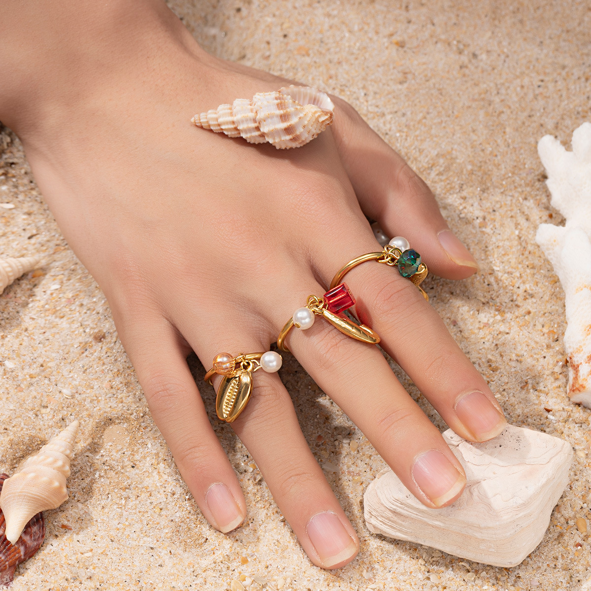 Anillo de acero inoxidable europeo y americano de Tena, lujo ligero, sentido de alta gama, estilo de playa marina, anillo de acero de titanio, diseño de nicho femenino