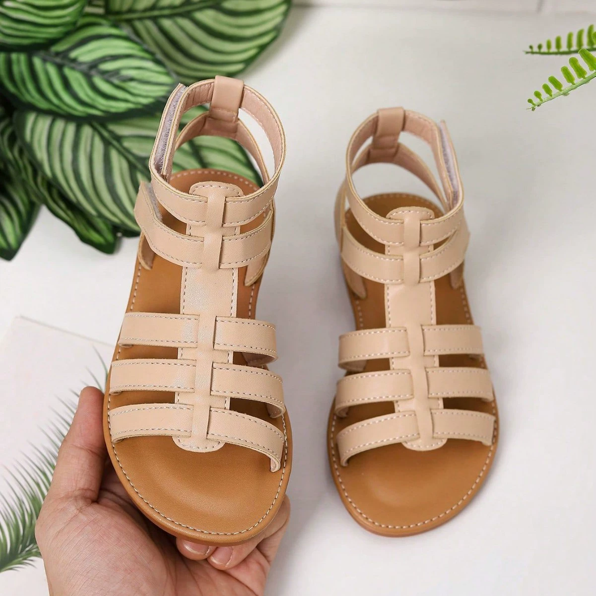 Трансграничная внешняя торговля ретро-художественная плоскополая римская сандалия с открытым носком