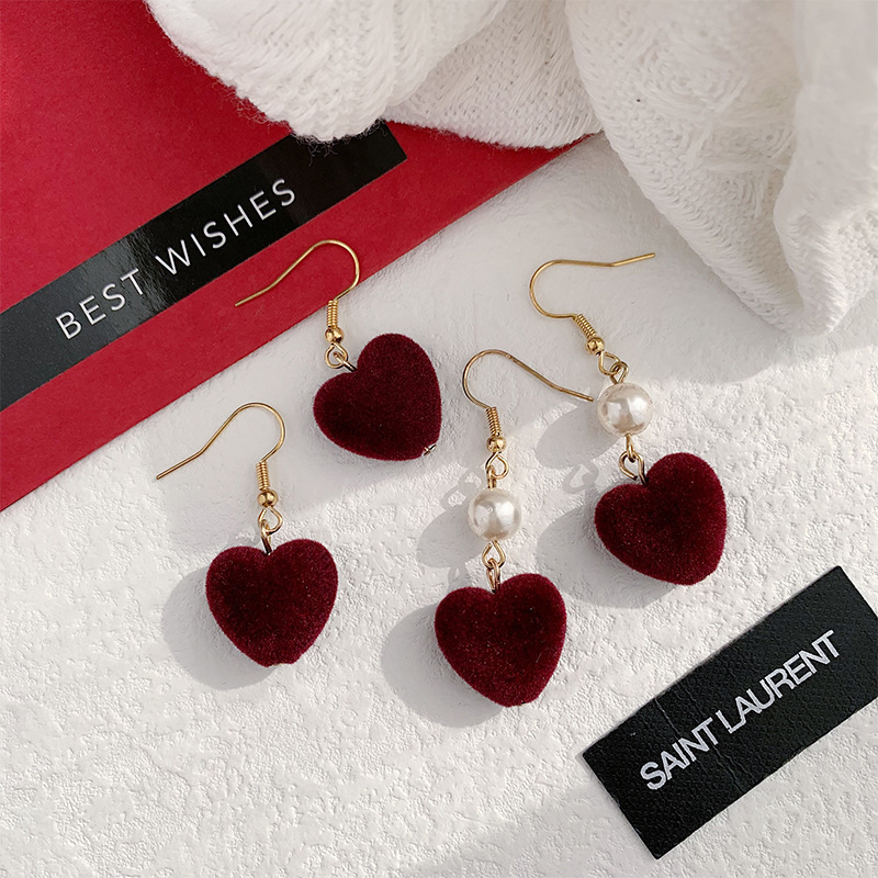 1 Pair Quantity 1 Pair Retro Heart Shape Plating Alloy Drop Earrings