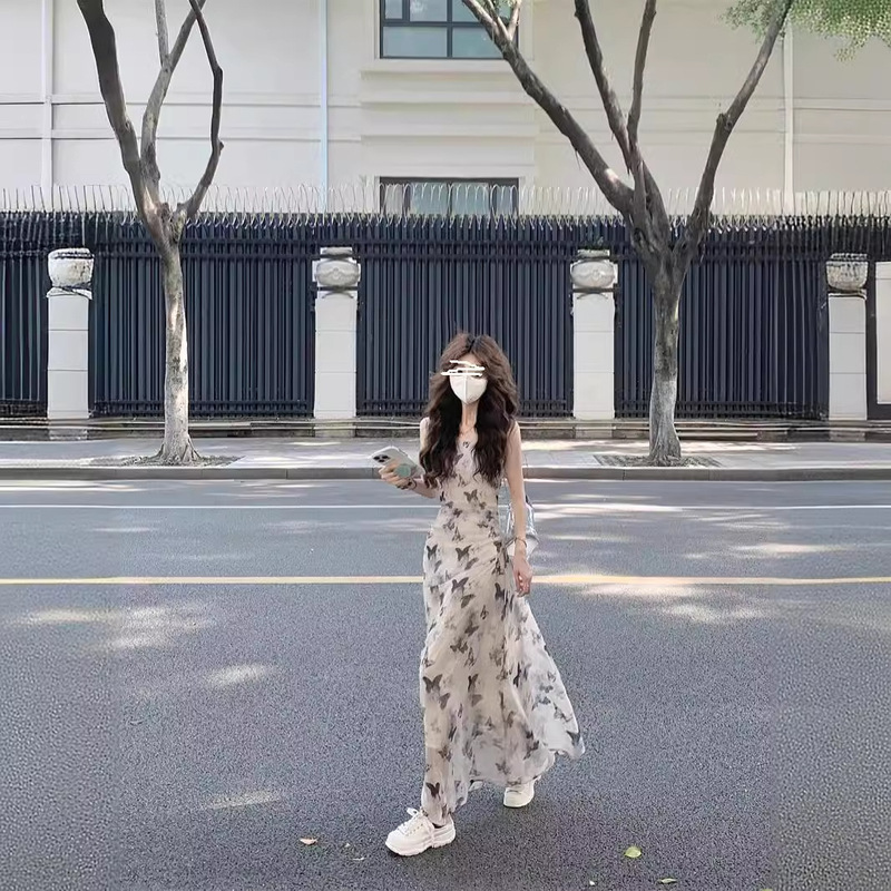 Cool Style Ink Butterfly dress Women's Summer Slimming Vintage Pleated Waist Pure Tea Break Floral Halter Long Dress Cool Style Ink Butterfly dress Women's Summer Slimming Vintage Pleated Waist Pure Tea Break Floral Halter Long Dress