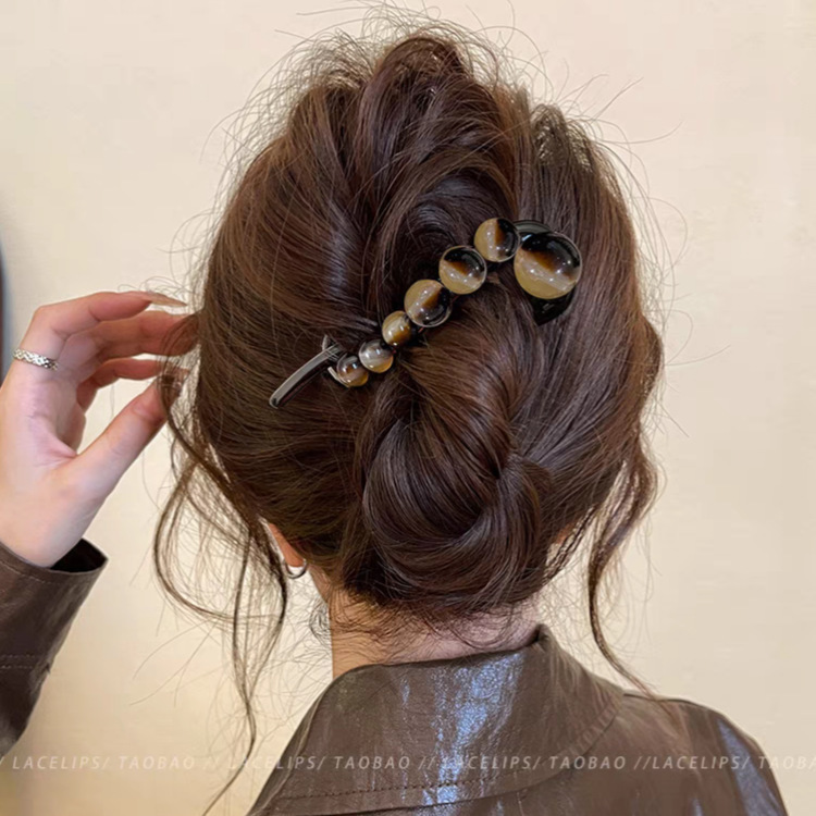 後頭部にツイストクリップが付いた新しいスタイルのワンラインヘアクリップ、軽い高級感と高級感のあるヘアクリップ、女性用のアヒルのくちばしクリップヘッドドレス|undefined