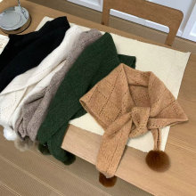 新品高品质三角巾披肩女秋冬季保暖毛线兔毛球外搭坎肩围脖