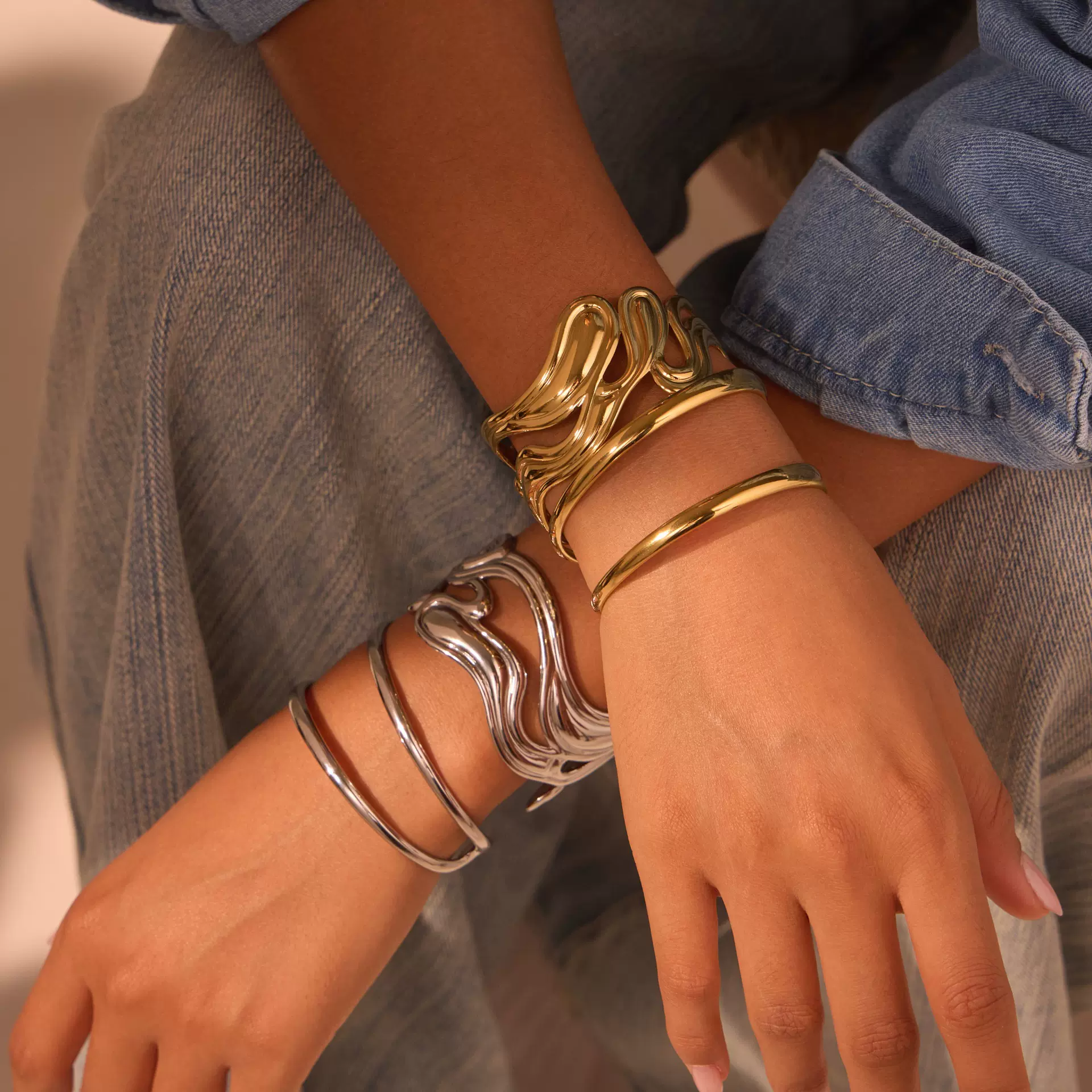 欧美跨境时尚气质不锈钢手镯夸张设计感镀18K金开口手镯手饰批发
