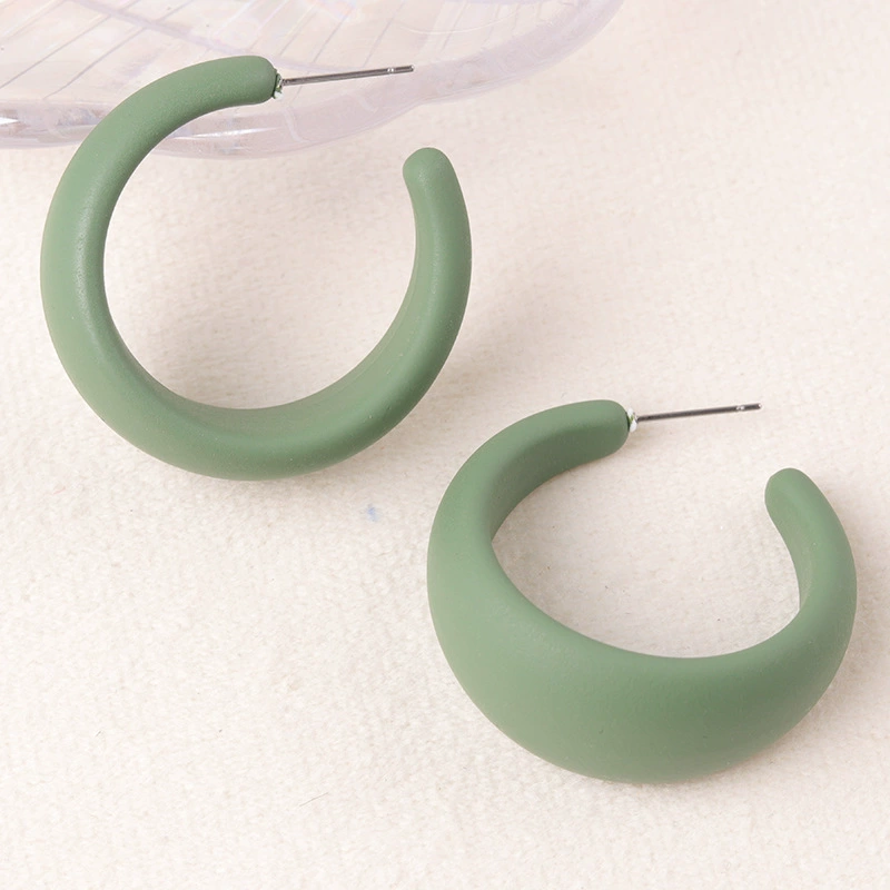 Geometric acrylic earrings, simple and elegant design