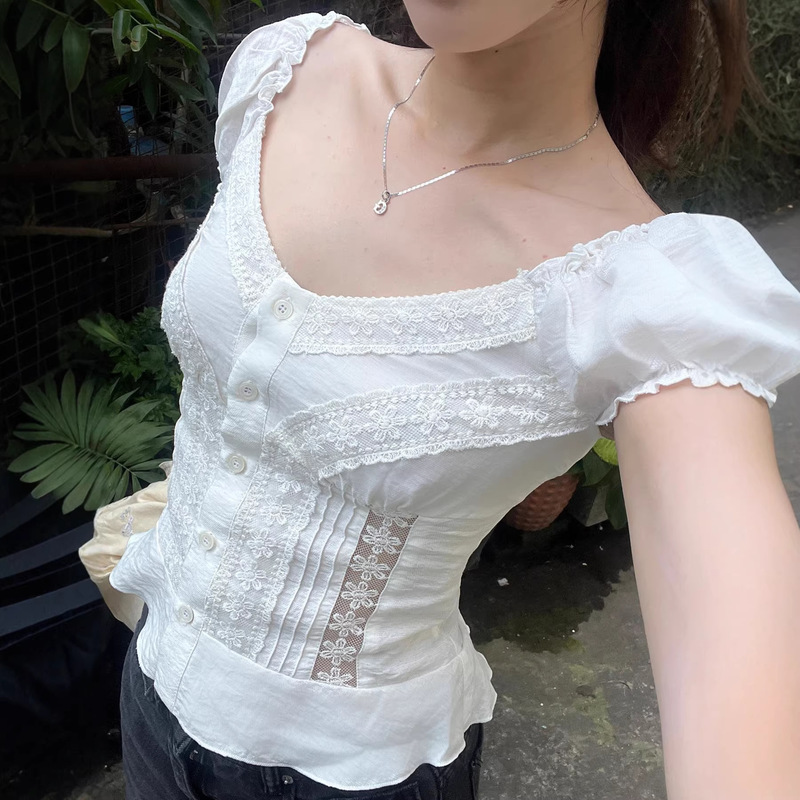 French-Style Lace Waist-Cinching Pleated Shirt for Women, New Summer Collection, Sexy V-Neck Casual Simple Puff Sleeve Top, Pure Desire