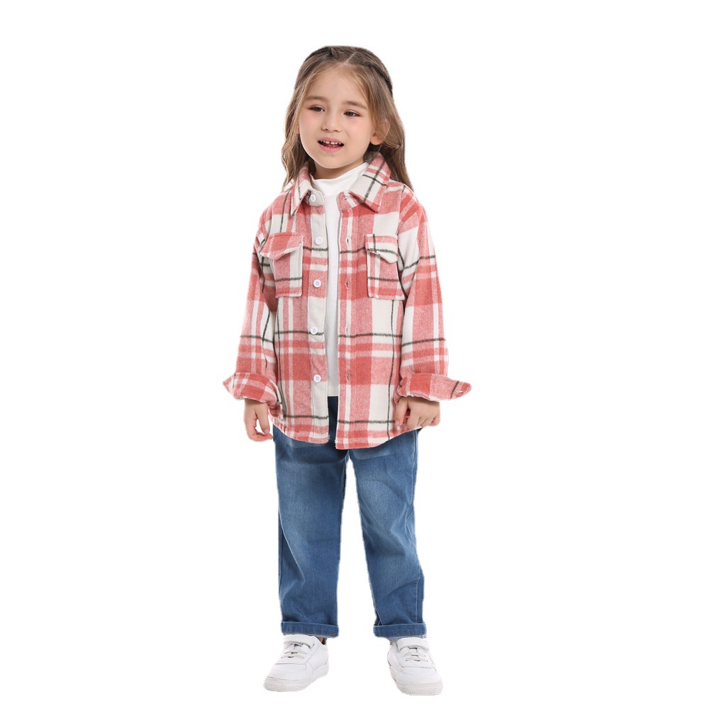 Nuevo otoño y invierno, abrigo de algodón de manga larga a cuadrillas 2025, estilo coreano de moda con solapa de botón, cardigan, niños