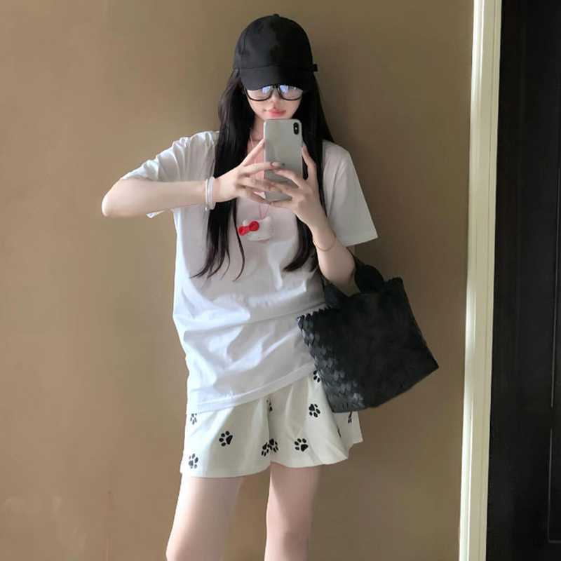 Cute Dog Print White Shorts for Women, New Summer Style, Petite Straight-Leg Casual Wide-Leg Mid-Length Shorts Cute Dog Print White Shorts for Women, New Summer Style, Petite Straight-Leg Casual Wide-Leg Mid-Length Shorts