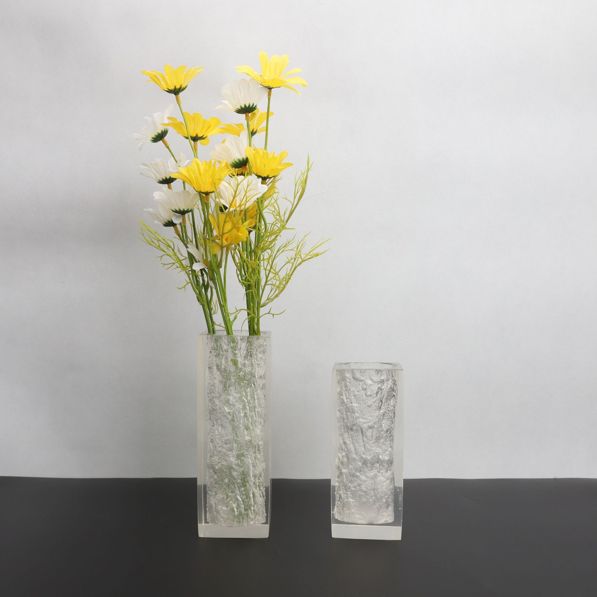 现代简约透明树脂花瓶树脂工艺品家居软装饰品客厅桌面玄关摆件