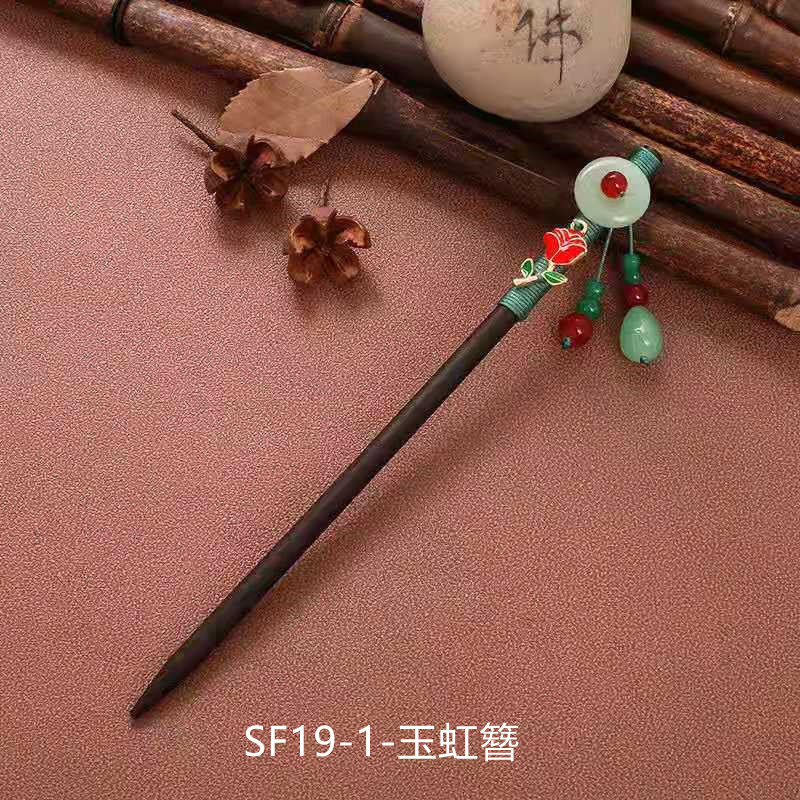 黒檀の木のかんざしのフリンジをまねて、かんざしの子供の古風な頭飾りをします。|undefined
