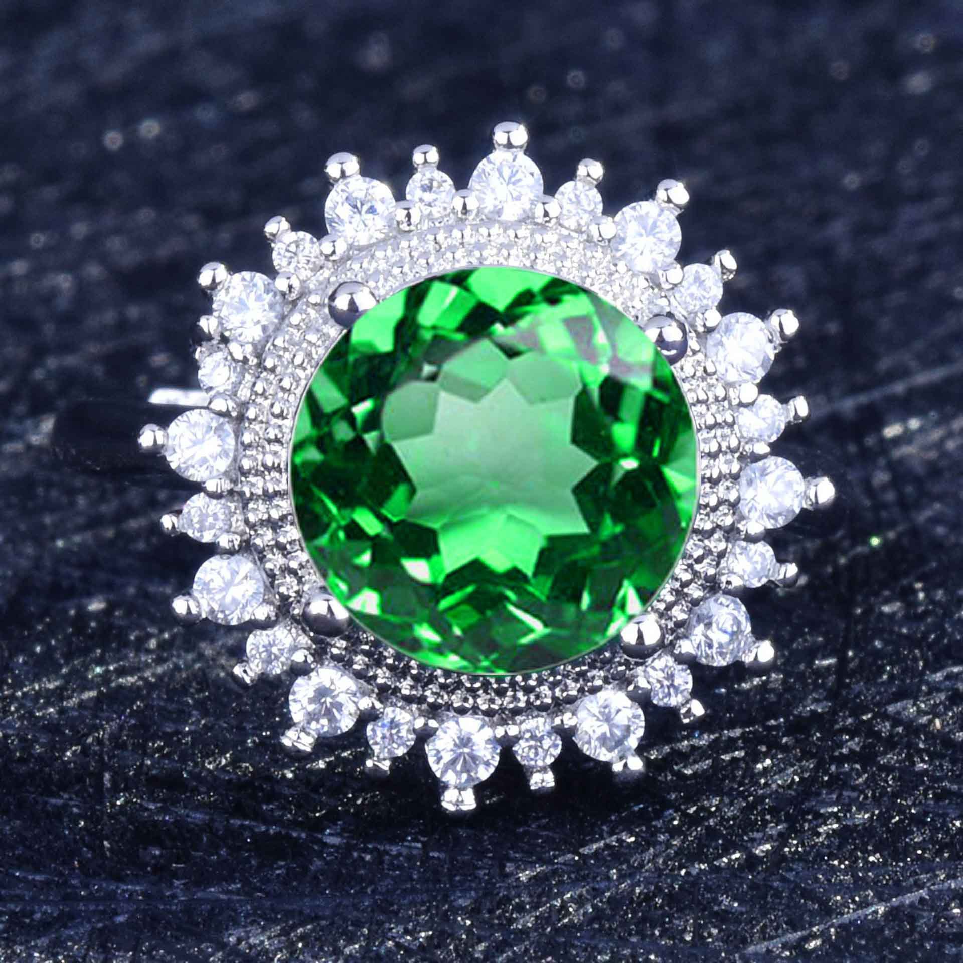 Tournesol Émeraude Vivre Bijoux En Gros Incrusté De Haute Carbone Diamant Zircon 5 Carats Émeraude Gemmes De Couleur Anneau Pour Les Femmes display picture 1