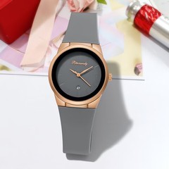 外貿熱銷新款高檔時尚女士手錶簡約刻度女款學生石英腕錶廠家批發