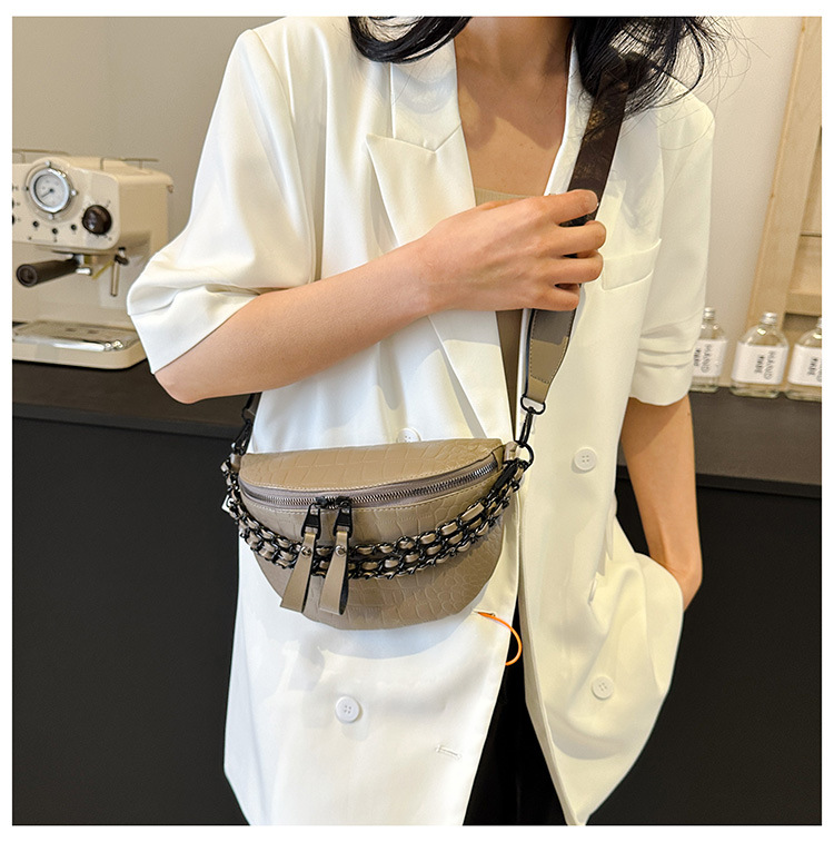 Super Hot Chest 2024 Nuova Moda Coreana Stile Occidentale Catena Donna Vita Larga Cinghia Monospalla Tracolla_voghion.com