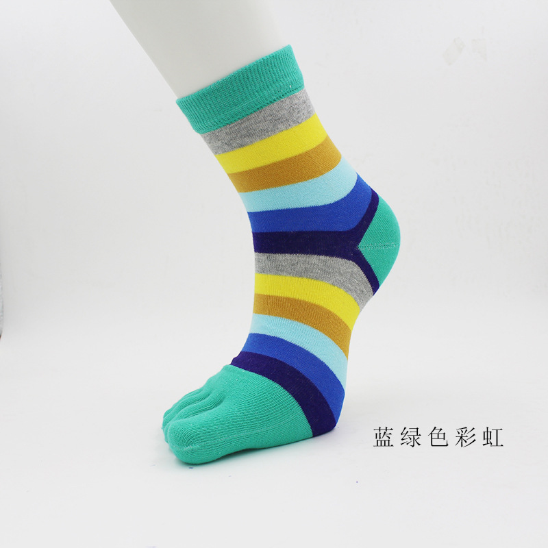 Calcetines de cinco dedos calcetines de algodón de rayas coloridas de mujer Calcetines de algodón peinado Four Seasons dulce medio grueso mediados de la pantorrilla calcetines transpirables absorbentes del dedo del pie calcetines del arco iris